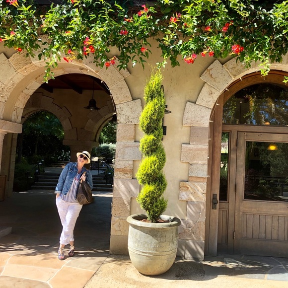 Meet your Posher, Angela - Picture 2 of 6